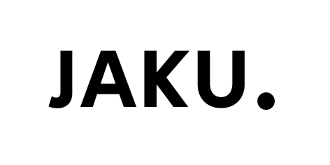 JAKU.